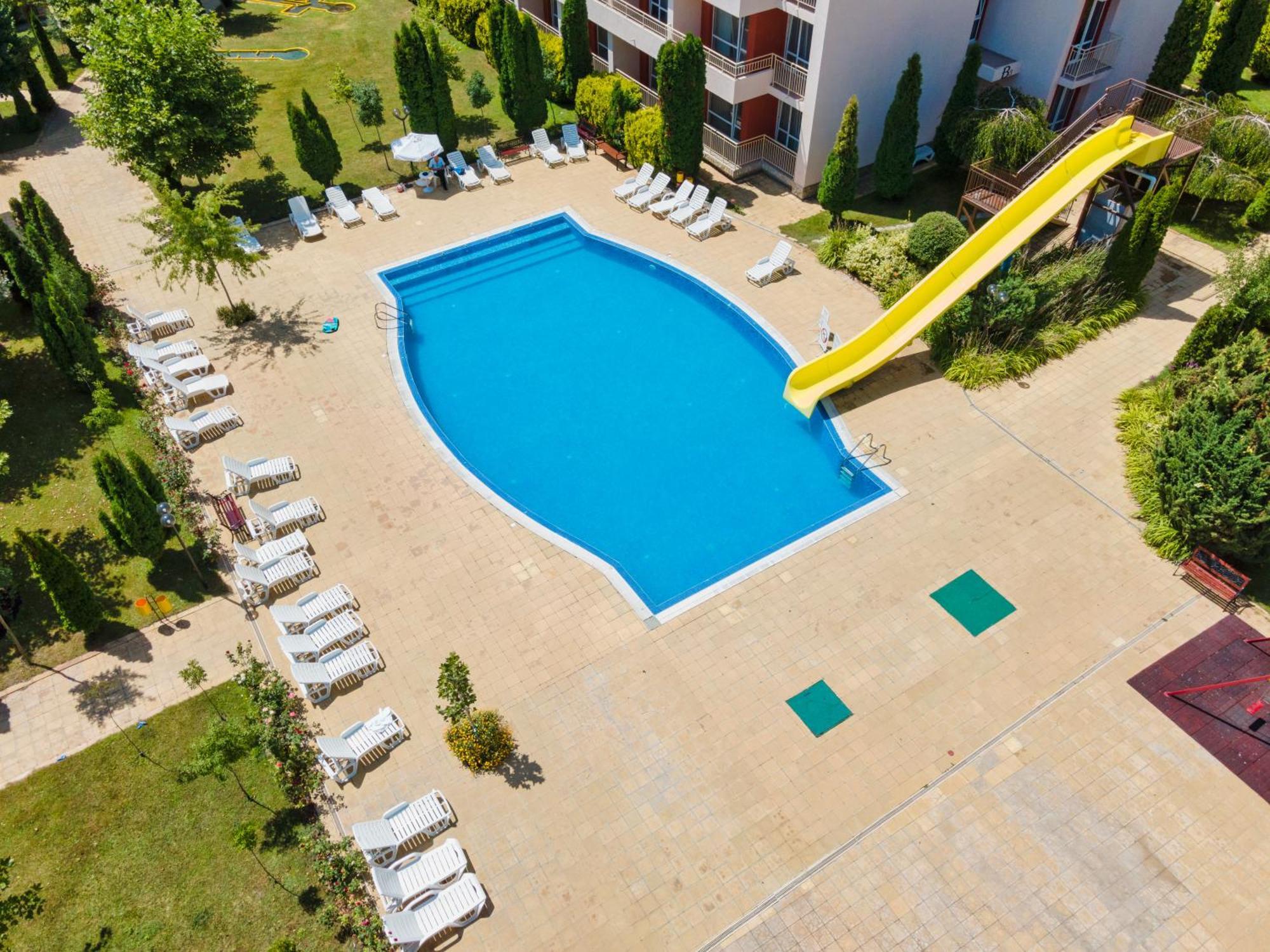 Nessebar Club *